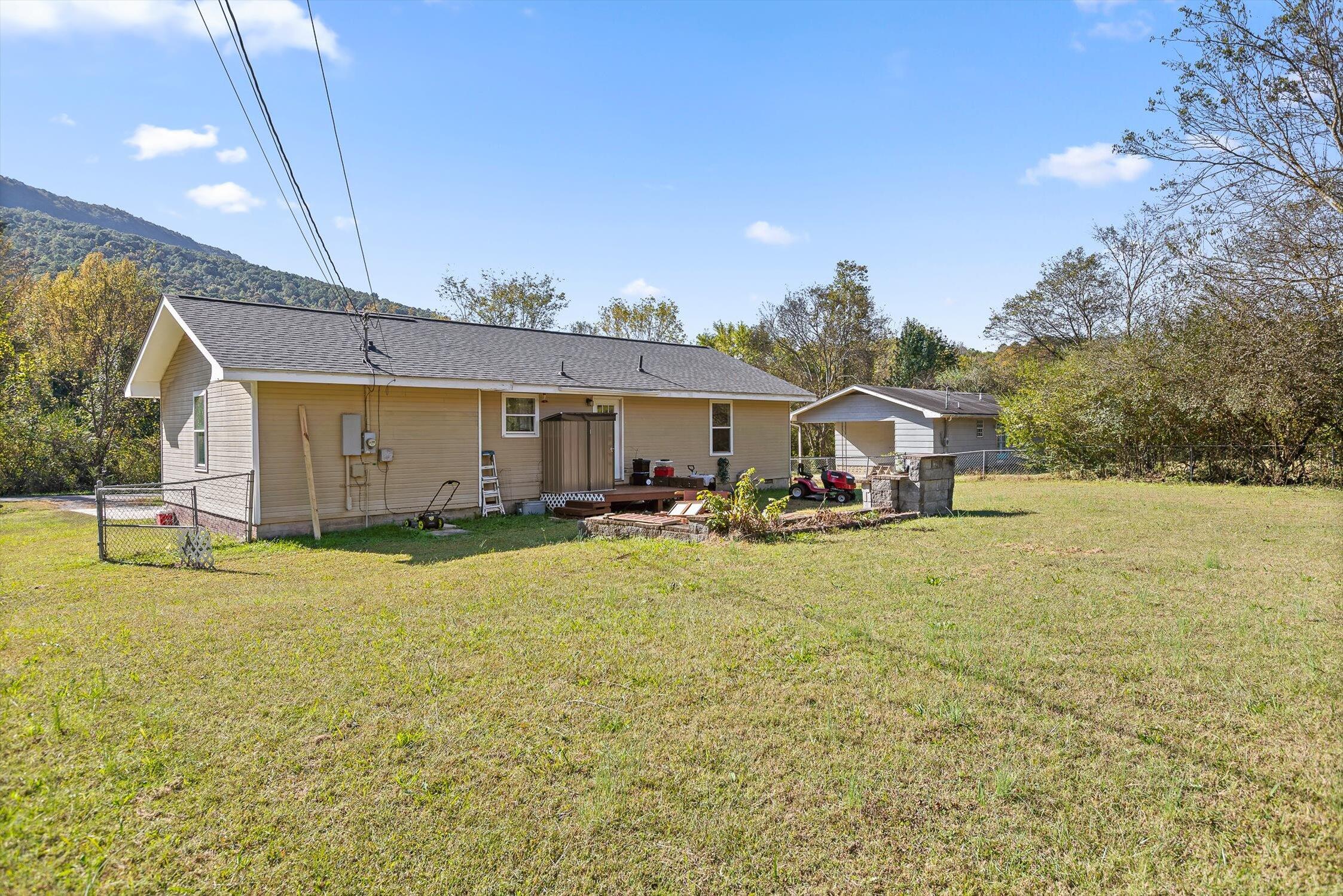 Whitwell, Tennessee 37397, United States, 3 Bedrooms Bedrooms, ,2 BathroomsBathrooms,Residential,Active,230651