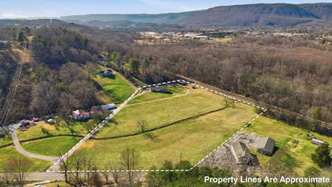 Photo of 9061 Daisy Dallas Road, Soddy Daisy, TN 37379 (MLS # 1539867)