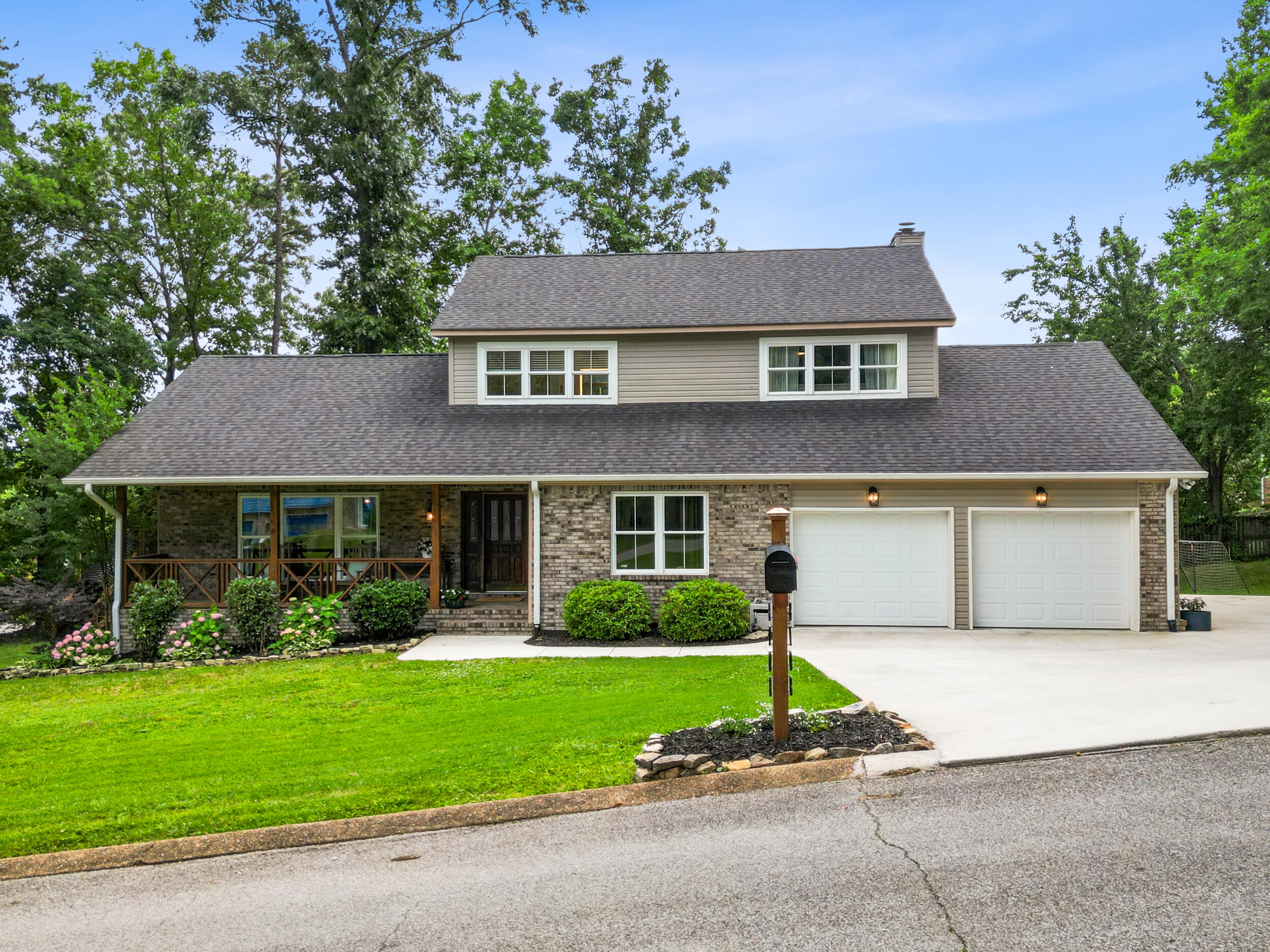 8708 Misty Hollow Lane, Chattanooga, Tennessee image 1