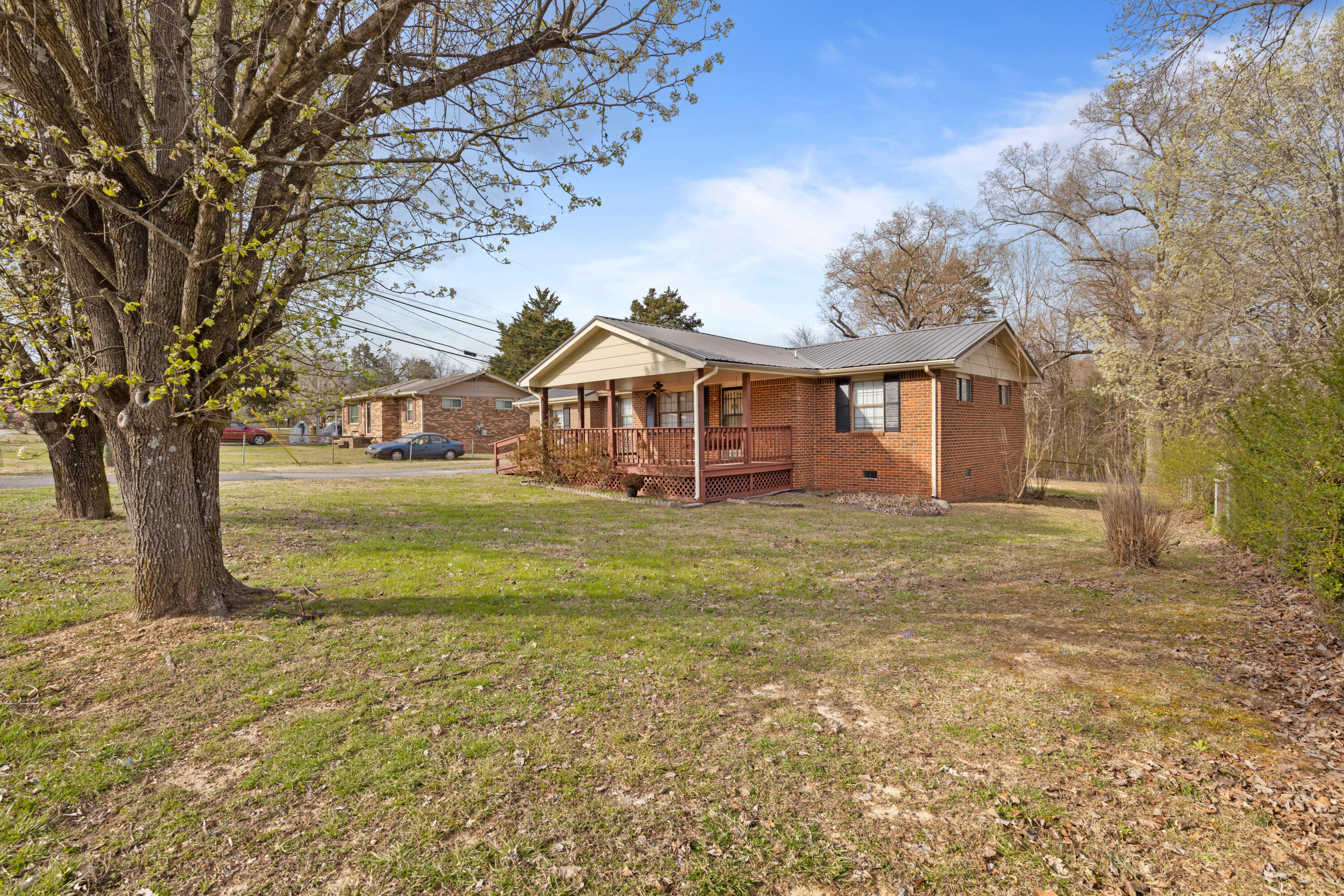 2430 N Shore Acres Road, Soddy Daisy, Tennessee image 3