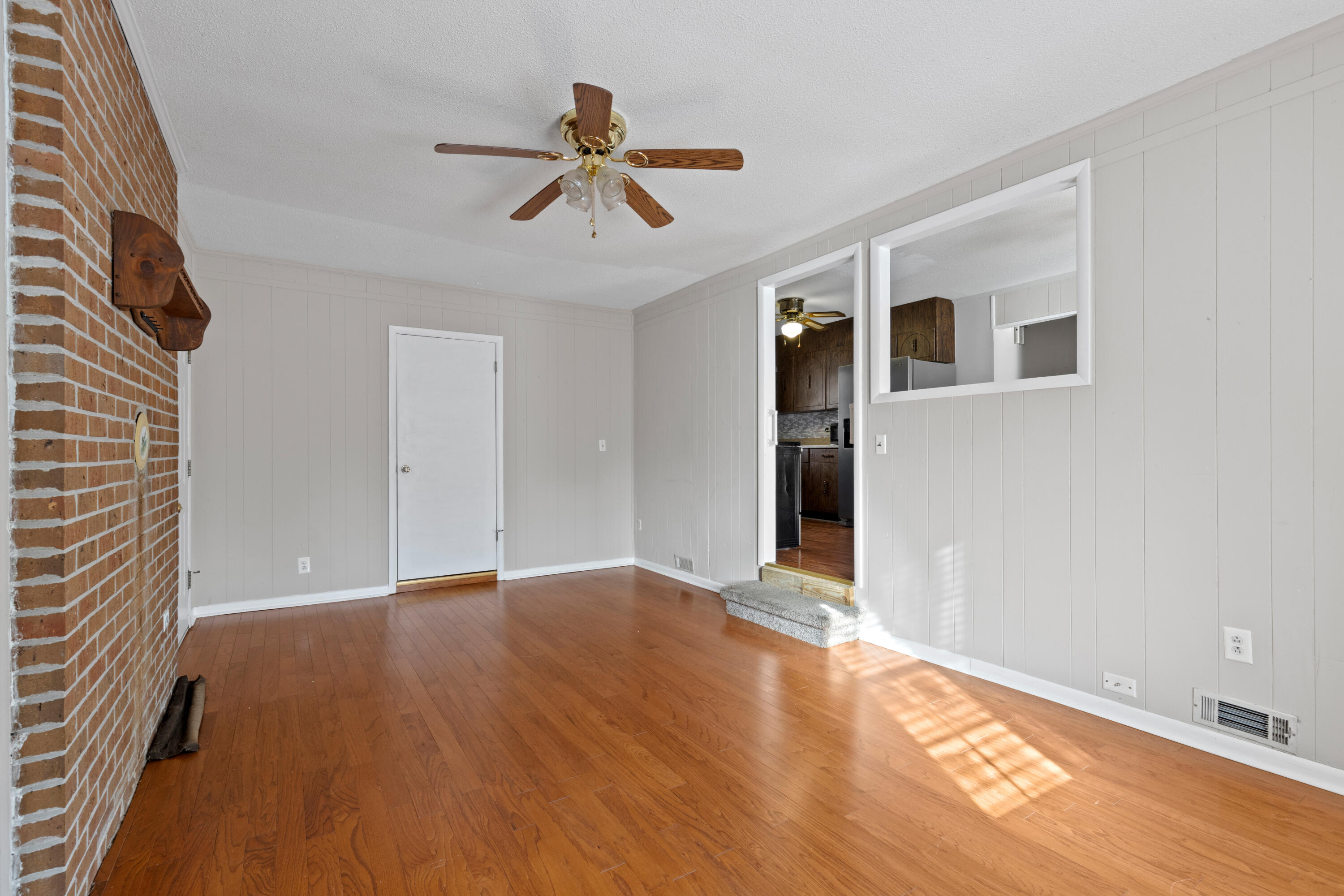 2430 N Shore Acres Road, Soddy Daisy, Tennessee image 11