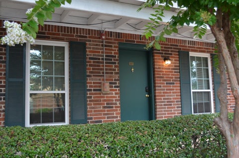Photo of 900 Mountain Creek Road, Chattanooga, TN 37405 (MLS # 1542282)