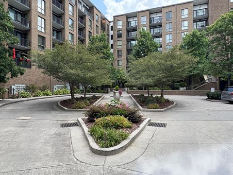 Photo of 200 Manufacturers Road, Chattanooga, TN 37405 (MLS # 1524829)