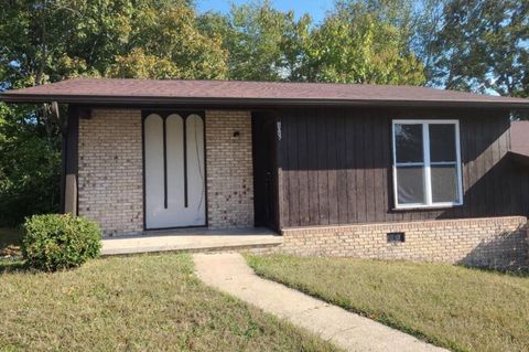 Photo of 809 Forest Dale Lane, Hixson, TN 37343 (MLS # 1523680)