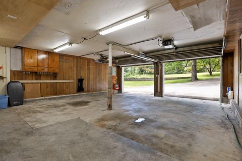 Tiny photo for 1702 James Boulevard, Signal Mountain, TN 37377 (MLS # 1518977)