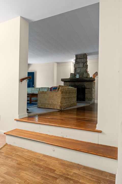 Tiny photo for 1702 James Boulevard, Signal Mountain, TN 37377 (MLS # 1518977)