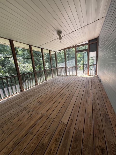 Tiny photo for 1702 James Boulevard, Signal Mountain, TN 37377 (MLS # 1518977)