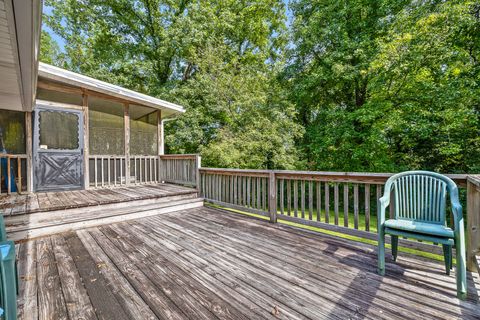 Tiny photo for 1702 James Boulevard, Signal Mountain, TN 37377 (MLS # 1518977)