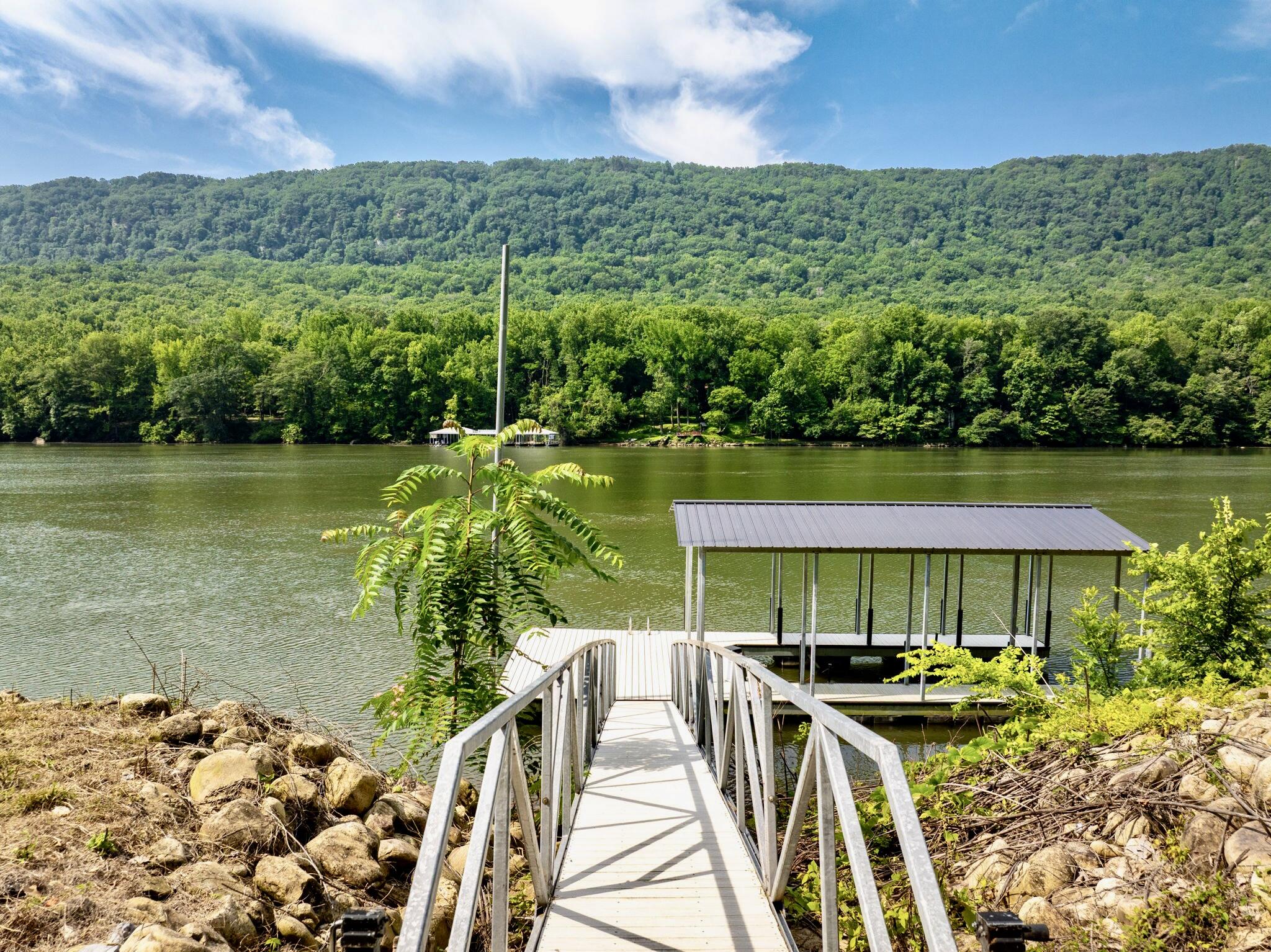 2430 Suck Creek Road, Chattanooga, Tennessee image 9