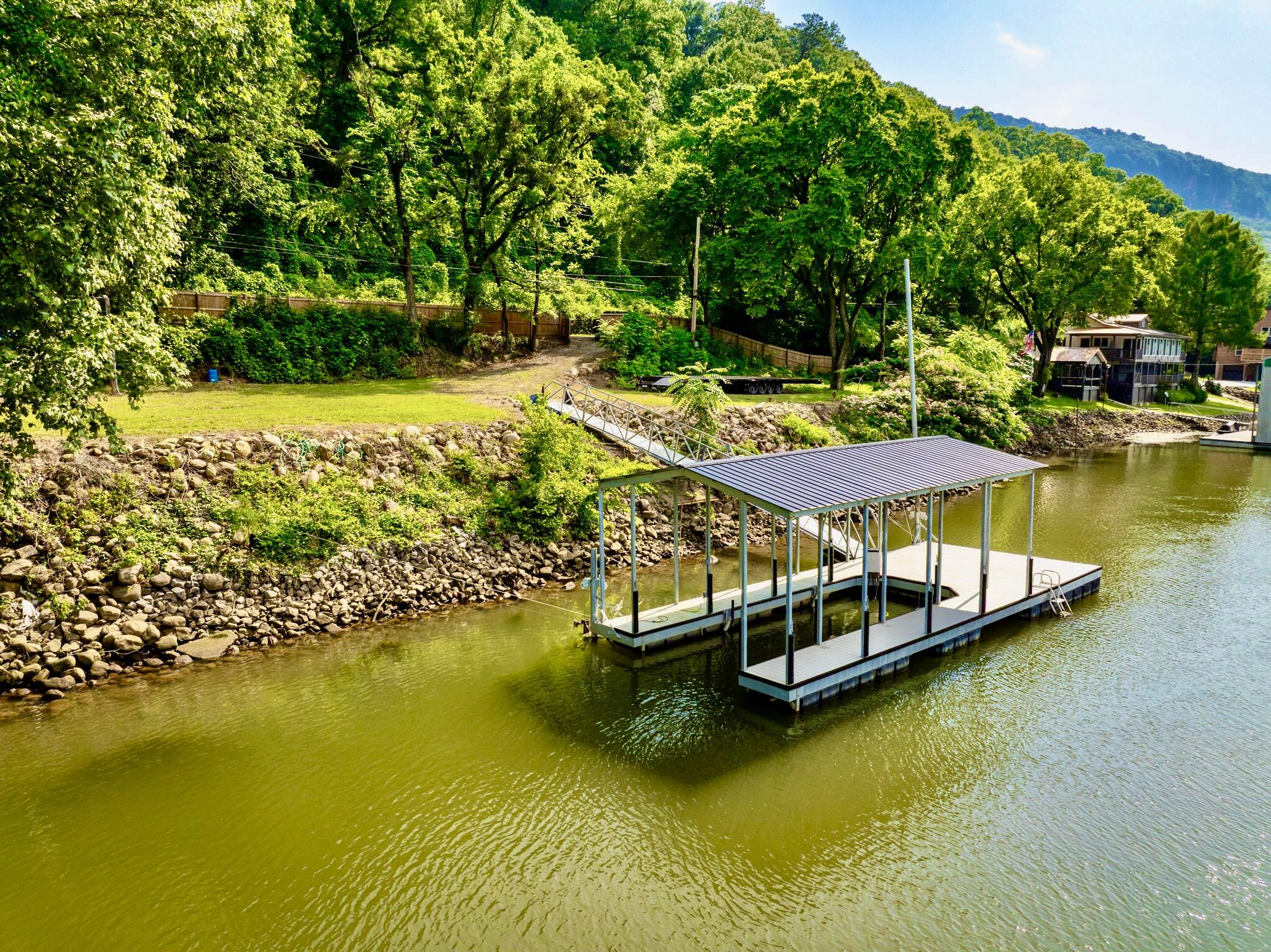 2430 Suck Creek Road, Chattanooga, Tennessee image 16