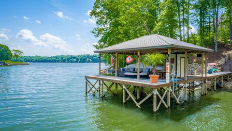 Photo of 1738 Bayfront Drive, Soddy Daisy, TN 37379 (MLS # 1533533)