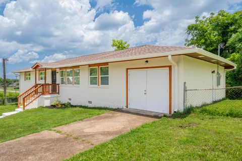 Tiny photo for 4116 Grand Avenue, Chattanooga, TN 37410 (MLS # 1527665)