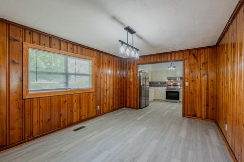 Tiny photo for 4116 Grand Avenue, Chattanooga, TN 37410 (MLS # 1527665)