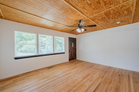 Tiny photo for 4116 Grand Avenue, Chattanooga, TN 37410 (MLS # 1527665)