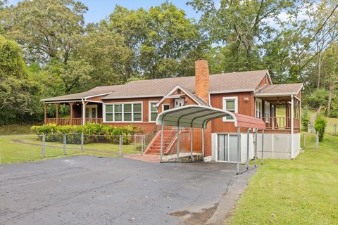 Photo of 394 School Street, Rossville, GA 30741 (MLS # 1521287)