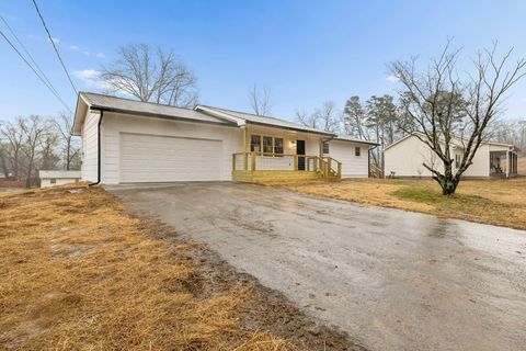 Photo of 1847 Wayfarer Drive SE, Cleveland, TN 37323 (MLS # 1528634)