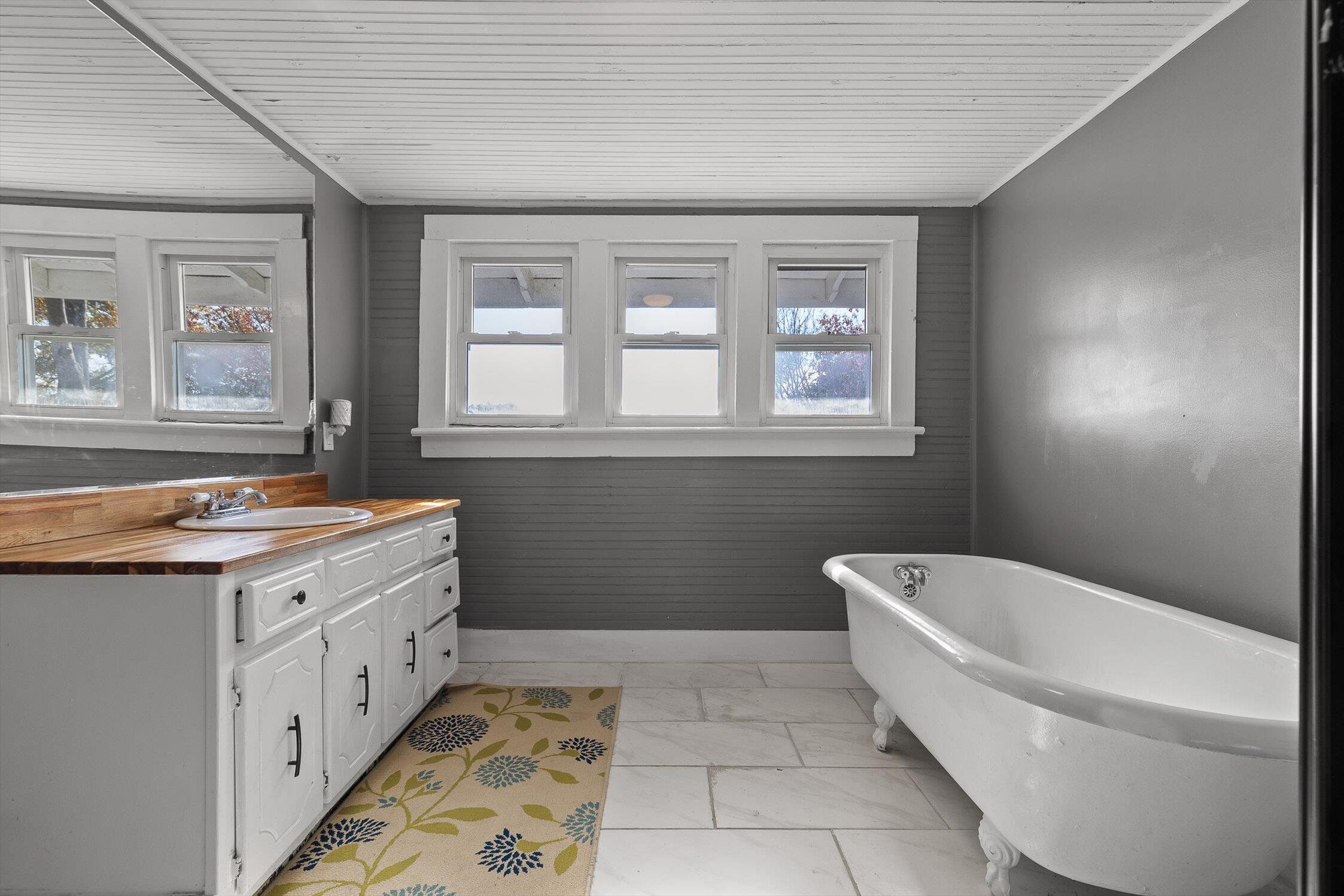 Lafayette, Georgia 30728, United States, 4 Bedrooms Bedrooms, ,3 BathroomsBathrooms,Residential,Active,248514