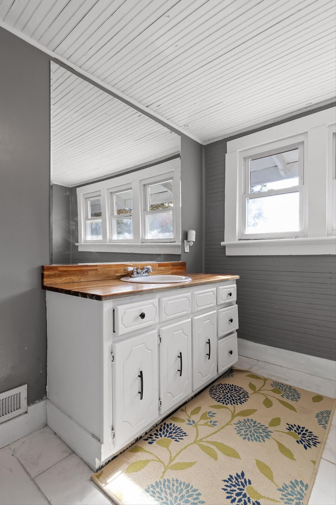 Lafayette, Georgia 30728, United States, 4 Bedrooms Bedrooms, ,3 BathroomsBathrooms,Residential,Active,248514