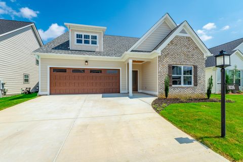 Photo of 1036 Silverpine Drive, Chattanooga, TN 37421 (MLS # 1516990)