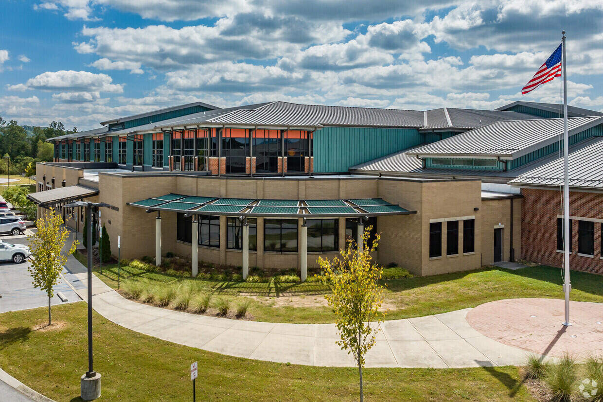 Chattanooga, Tennessee 37421, United States, 3 Bedrooms Bedrooms, ,3 BathroomsBathrooms,Residential,Active,155058