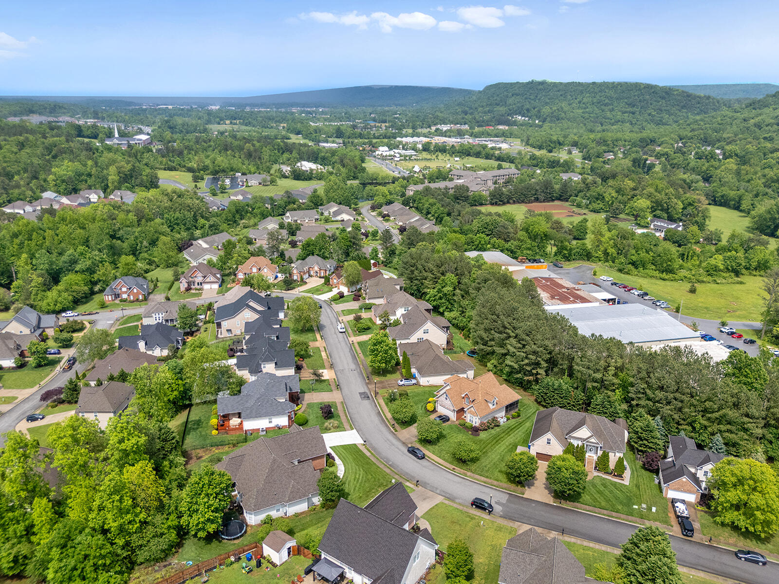 4322 Wellesley Drive, Ooltewah, Tennessee image 4