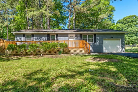 Homes For Sale - 106 Park Street<br/> Chickamauga, GA 30707