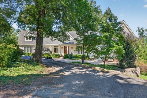 Photo of 1117 Winding Oaks Way, Chattanooga, TN 37405 (MLS # 1543644)