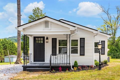 Photo of 2510 Nonova Lane, Chattanooga, TN 37415 (MLS # 1520100)