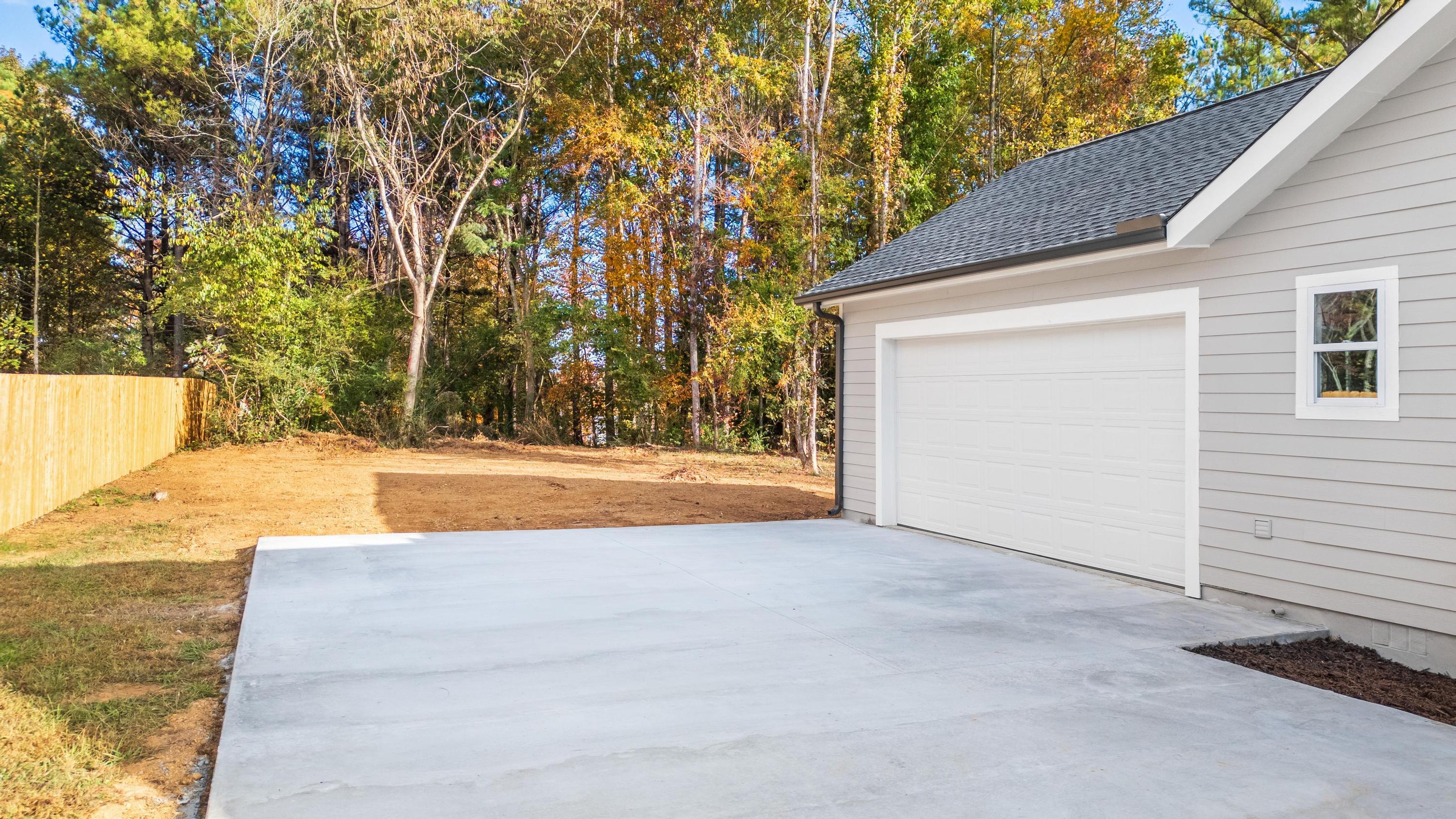 347 Shadows Lawn Drive, Athens, Tennessee image 3