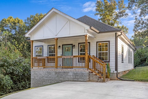 Photo of 2832 Ridgemont Drive, Chattanooga, TN 37404 (MLS # 1543981)