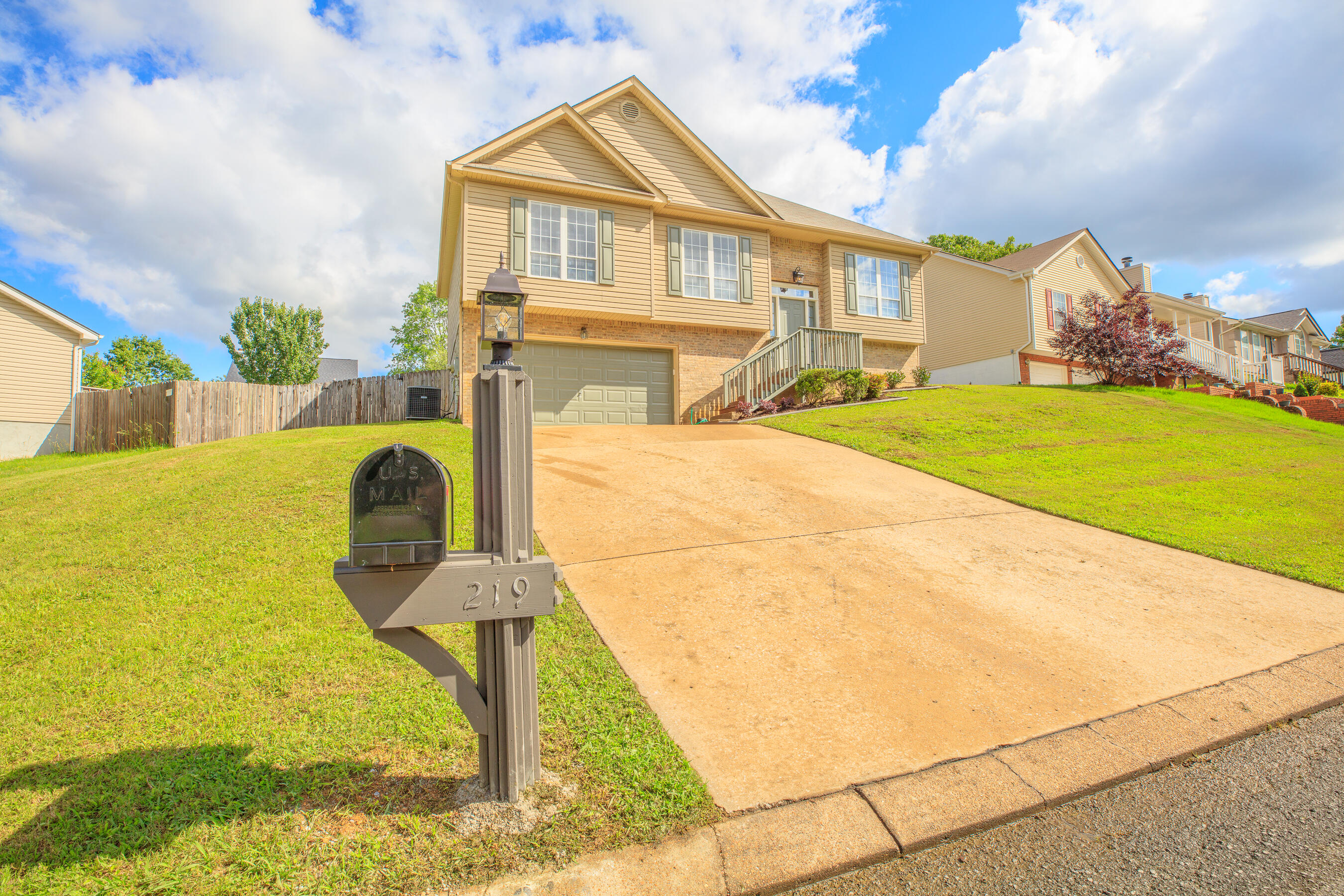 219 Brently Woods Drive, Chattanooga, Tennessee image 2