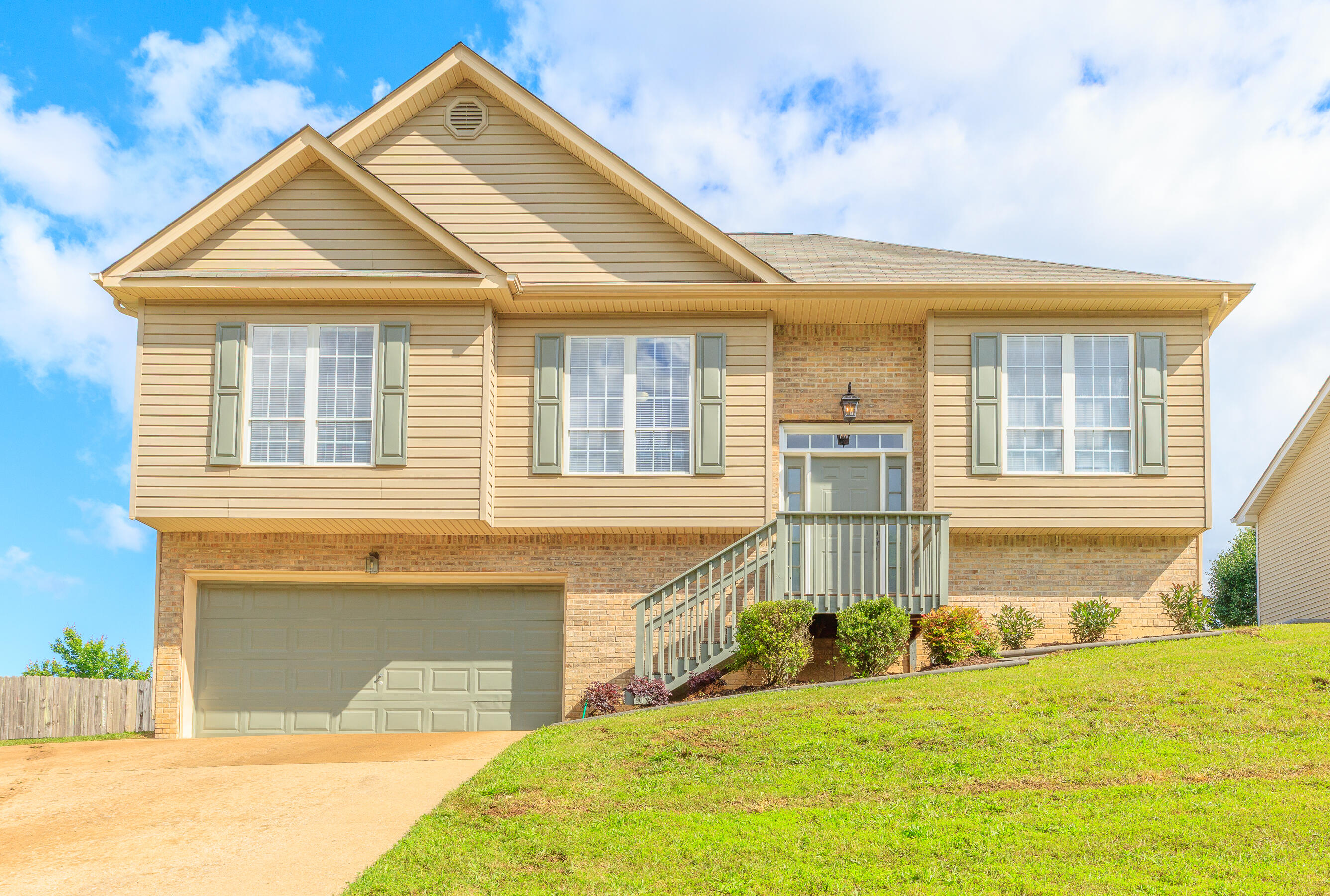 219 Brently Woods Drive, Chattanooga, Tennessee image 1
