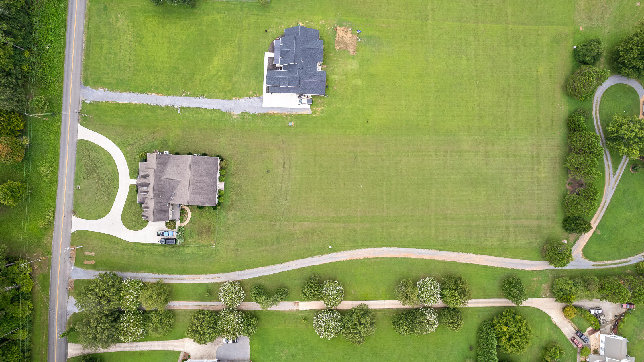 Charleston, Tennessee 37310, United States, 4 Bedrooms Bedrooms, ,5 BathroomsBathrooms,Residential,Active,47217