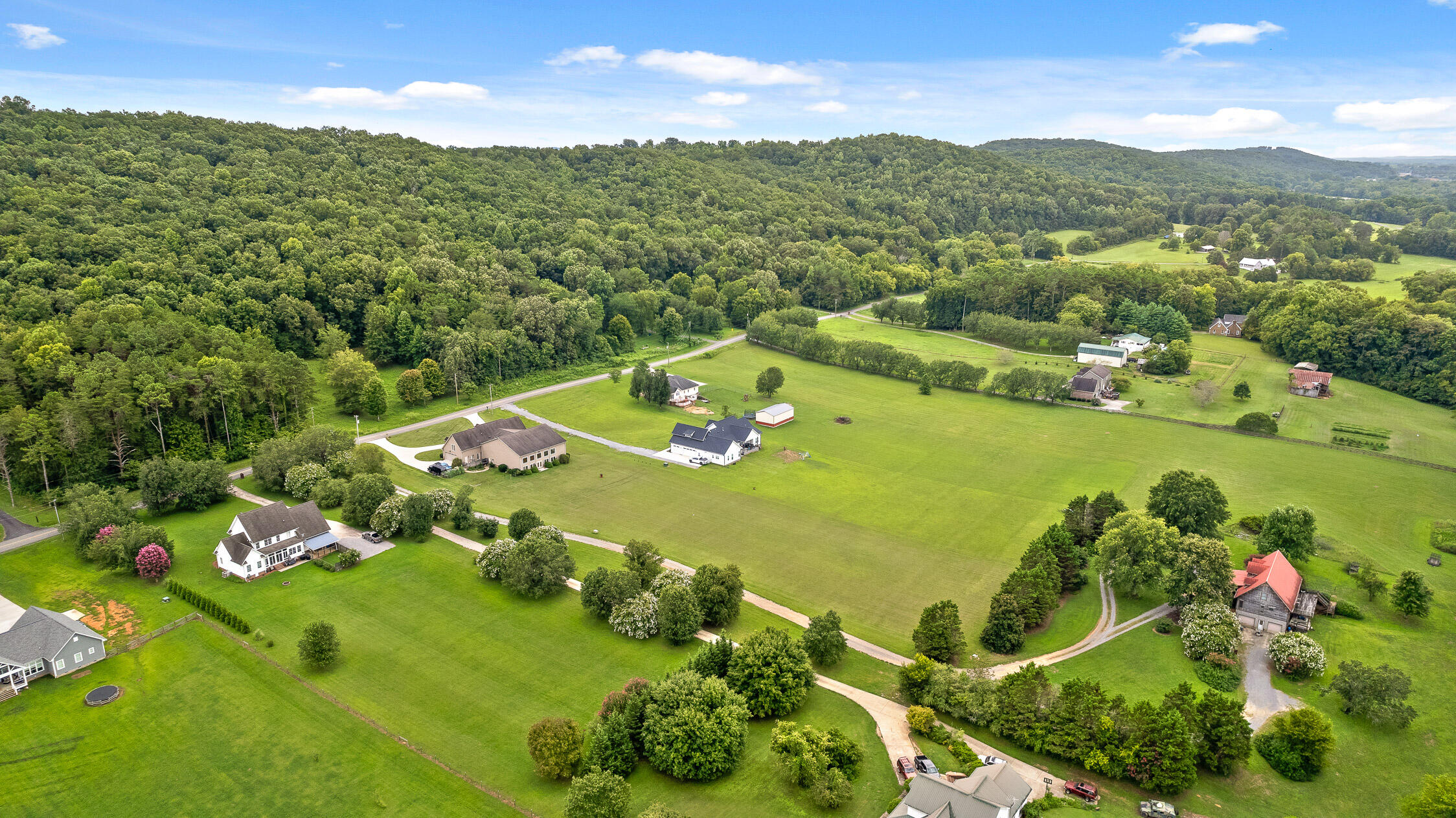 Charleston, Tennessee 37310, United States, 4 Bedrooms Bedrooms, ,5 BathroomsBathrooms,Residential,Active,47217