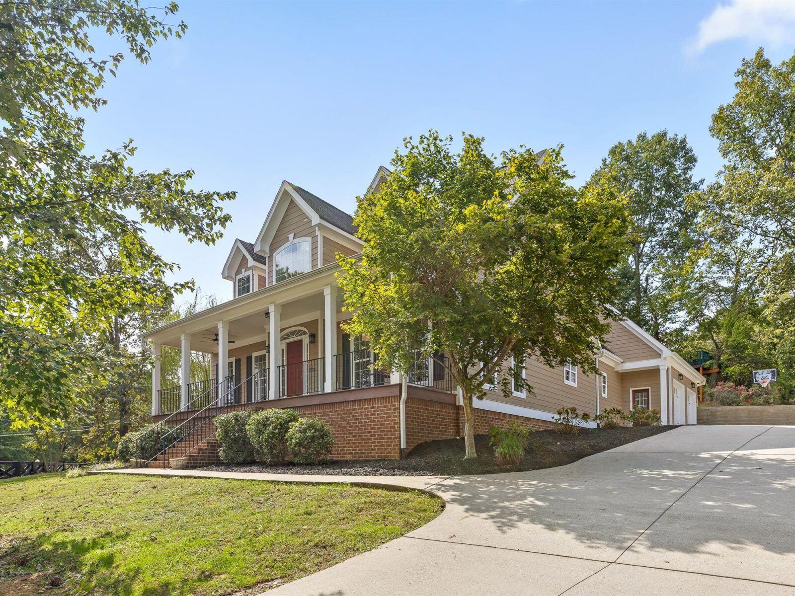 1001 Ault Drive