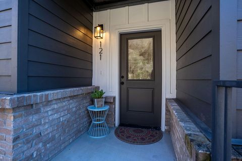 Photo of 899 Cherokee Boulevard, Chattanooga, TN 37405 (MLS # 1529780)