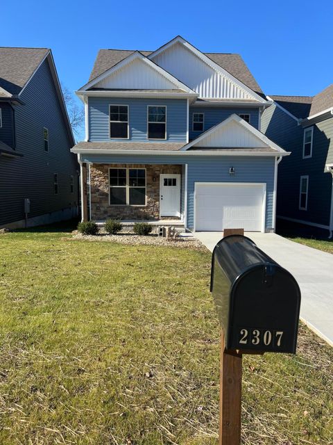 Photo of 2307 Ashmore Avenue, Chattanooga, TN 37415 (MLS # 1526164)