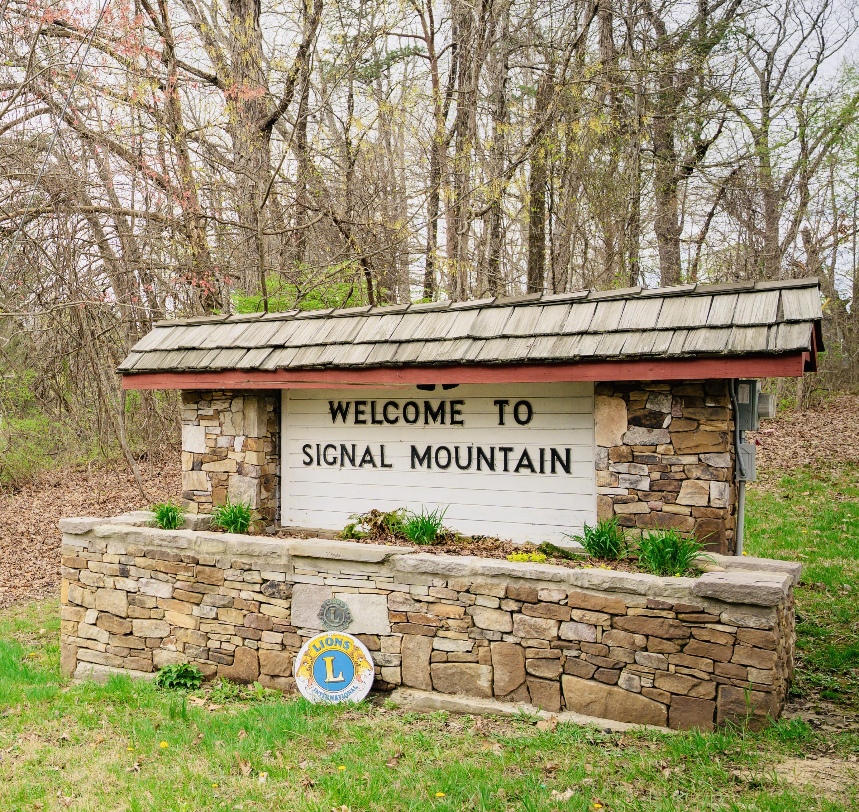 3650 Scarlet Maple Court, Signal Mountain, Tennessee image 2