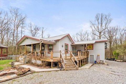 Photo of 3409 Anderson Pike, Signal Mountain, TN 37377 (MLS # 1530970)