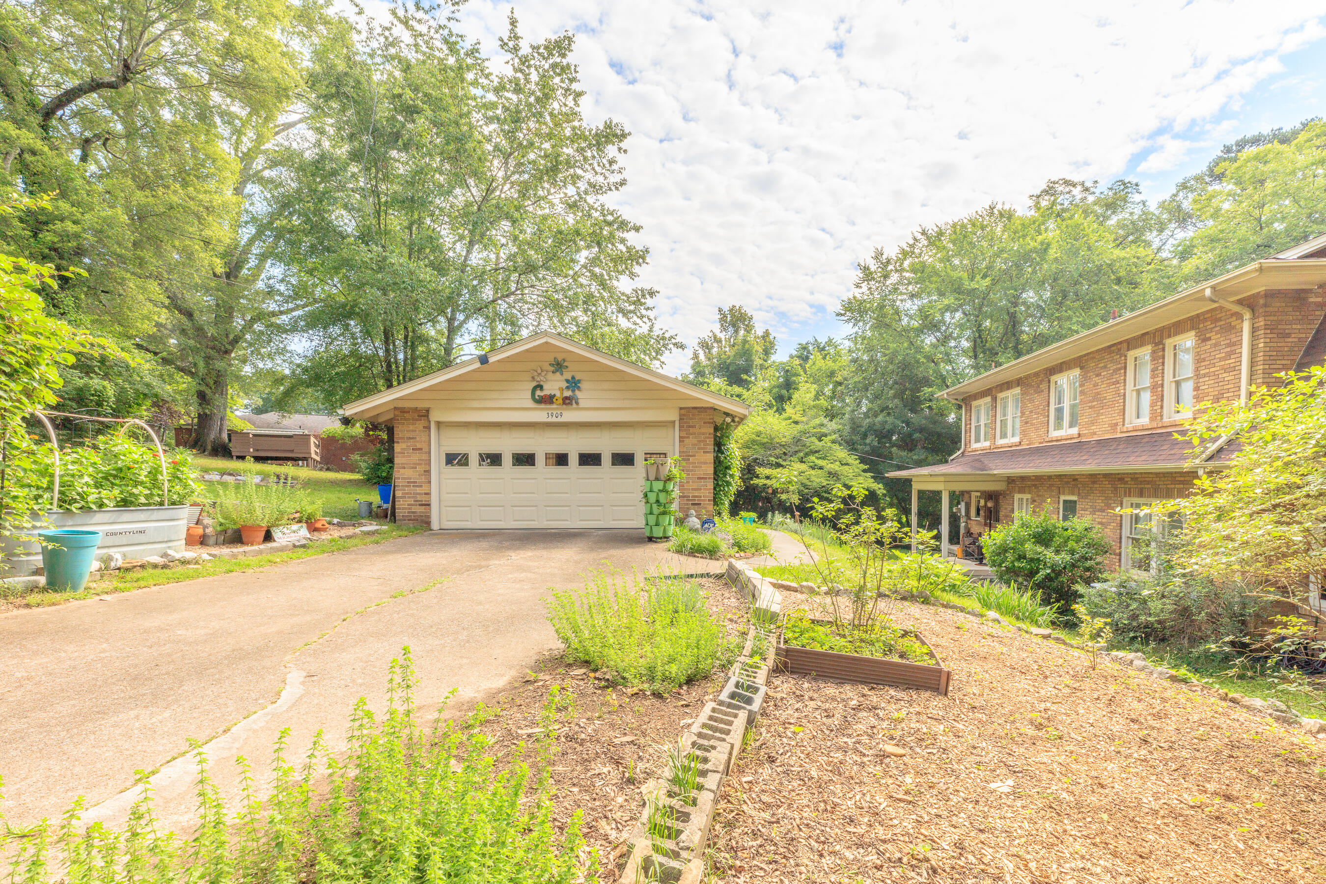 3909 Sunset Avenue, Chattanooga, Tennessee image 9