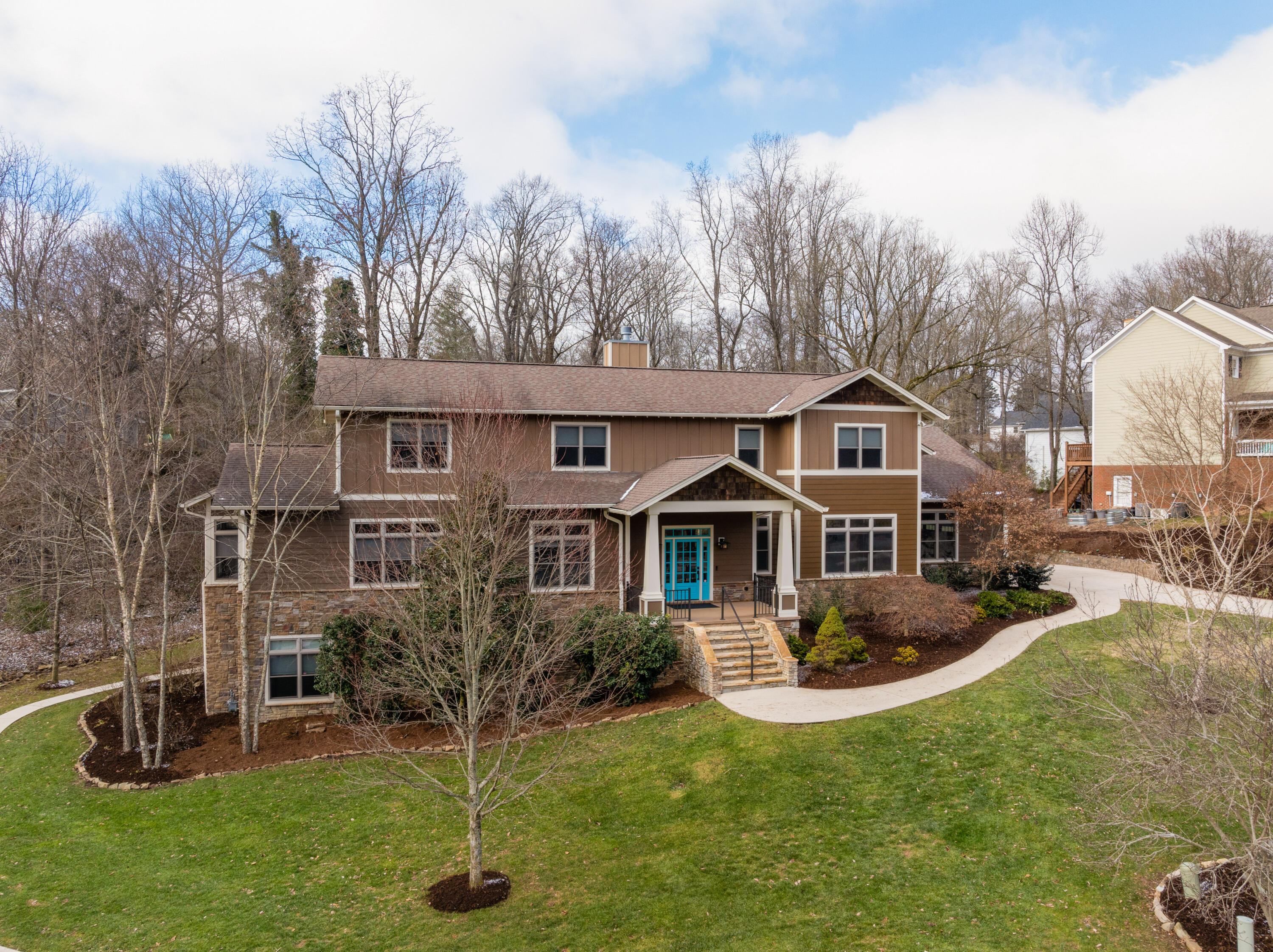 714 Berry Spring Path, Signal Mountain, Tennessee image 3