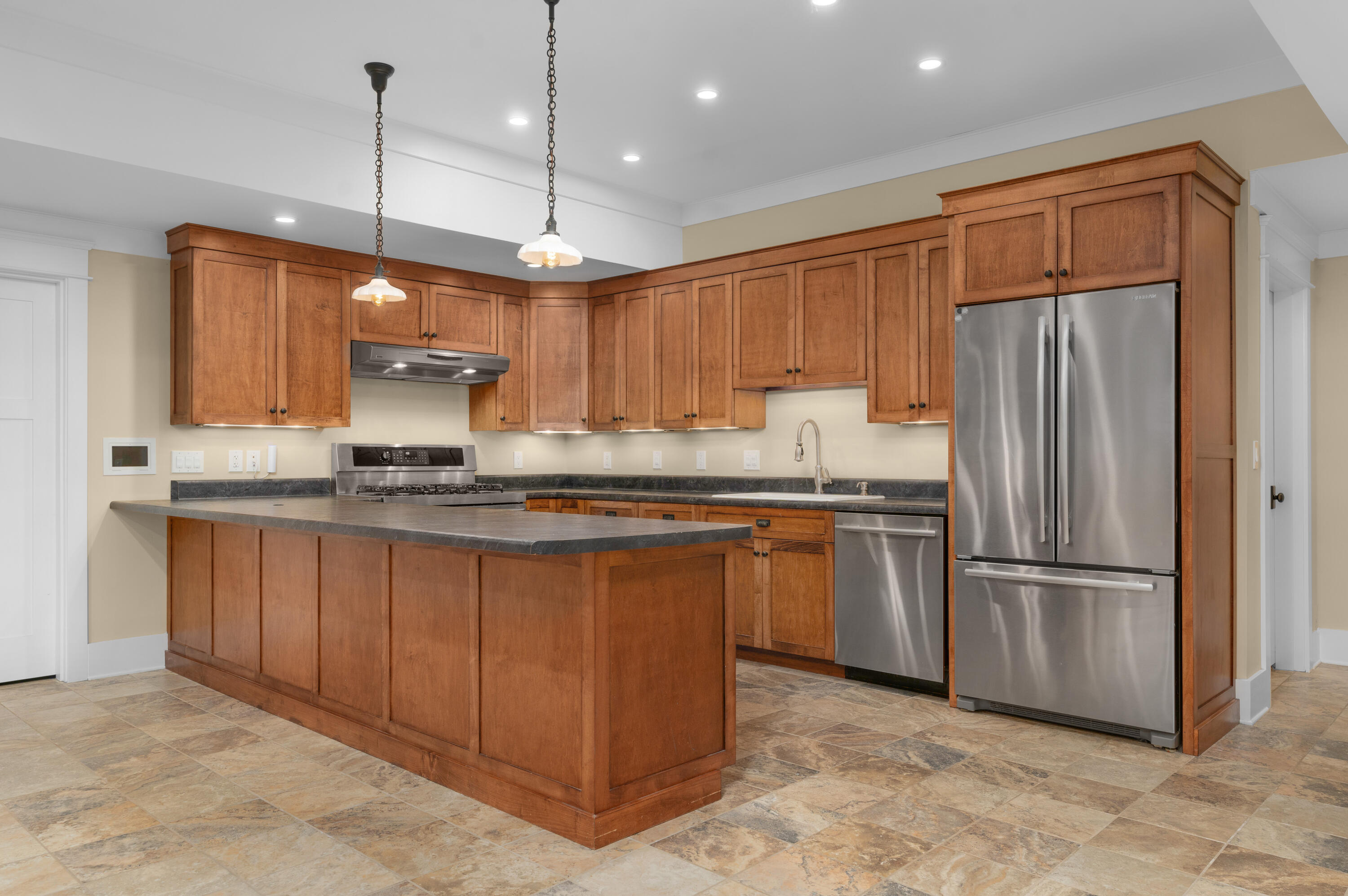 714 Berry Spring Path, Signal Mountain, Tennessee image 48