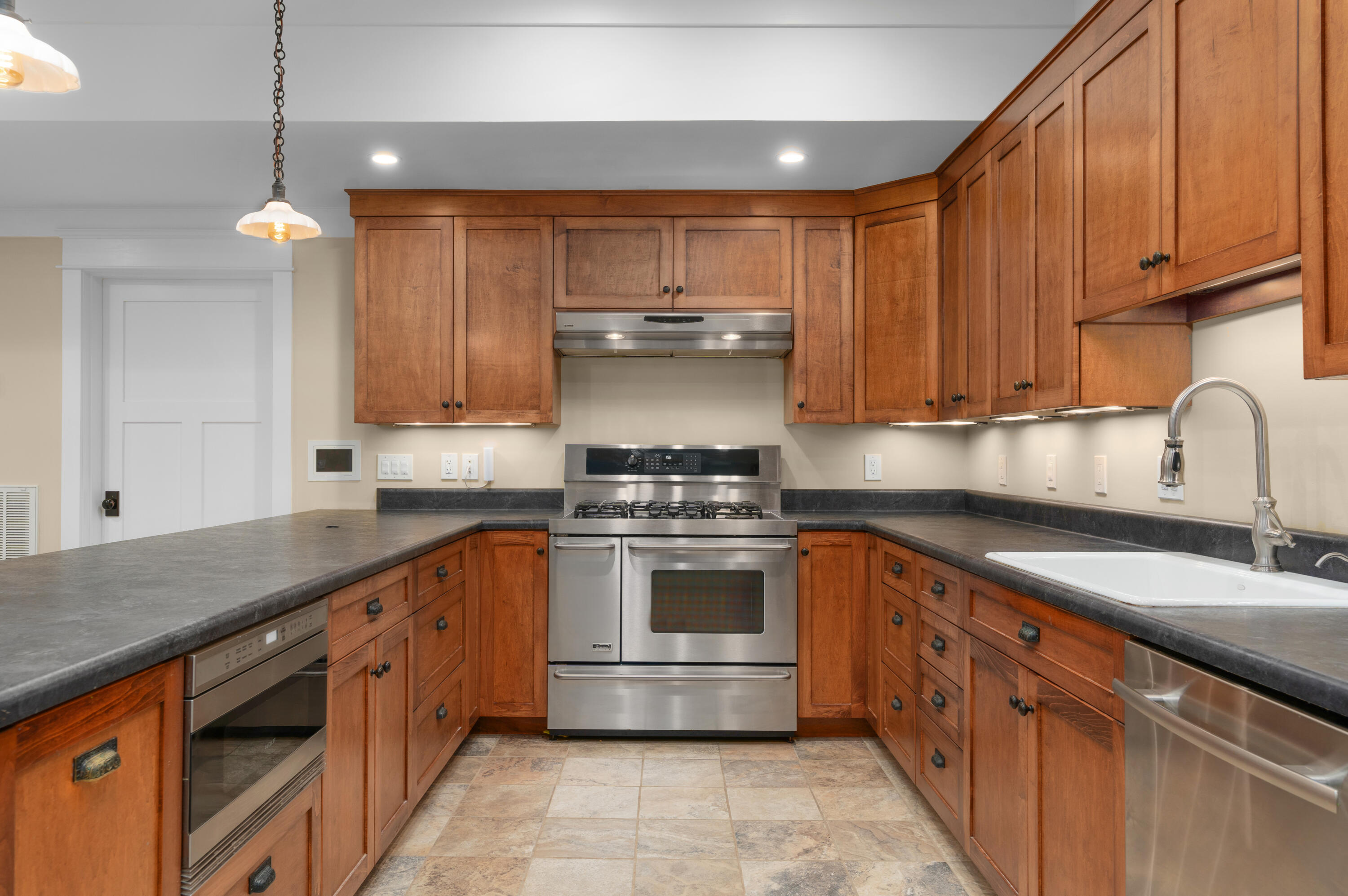 714 Berry Spring Path, Signal Mountain, Tennessee image 49