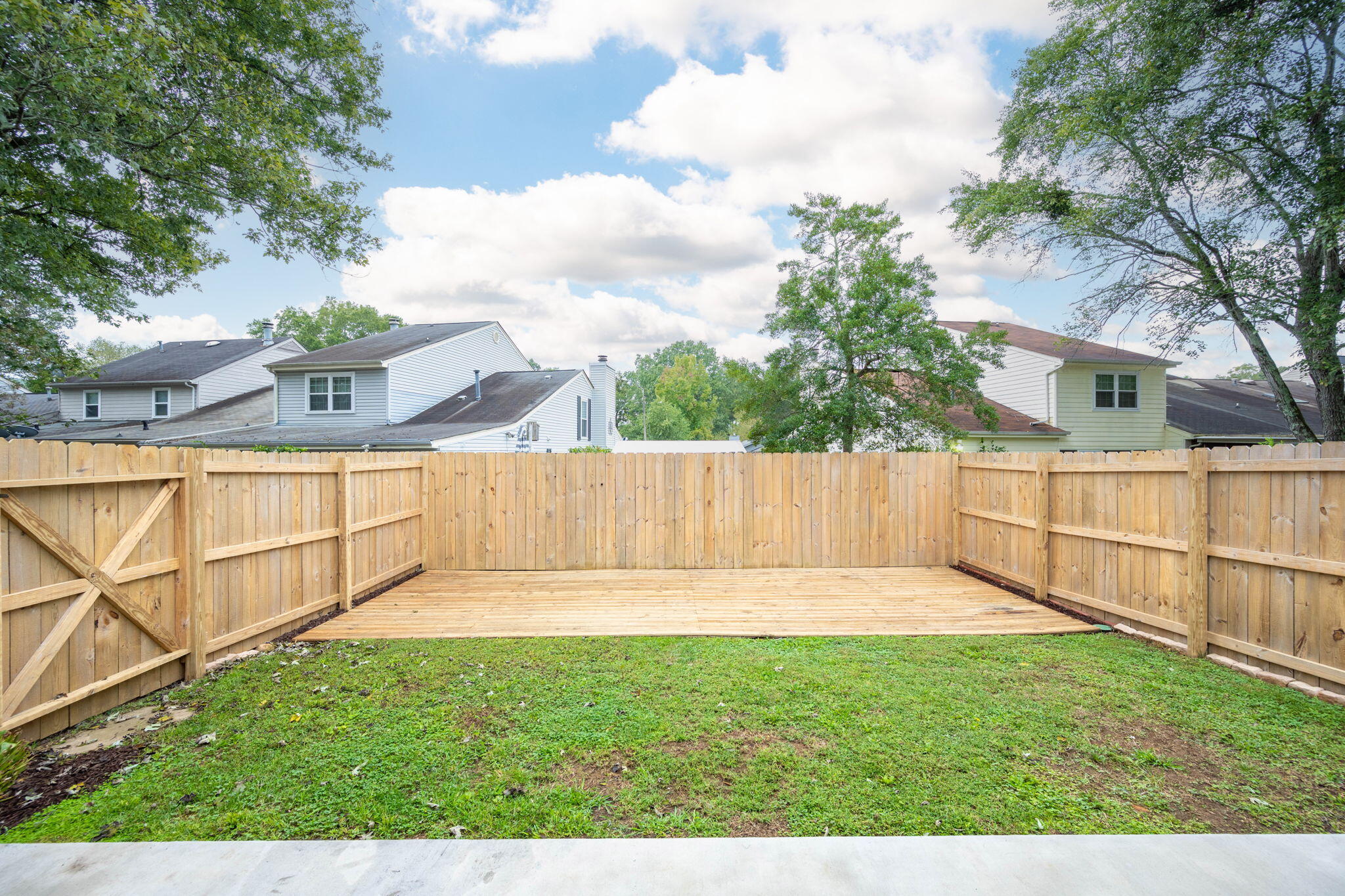 1306 Leaside Lane