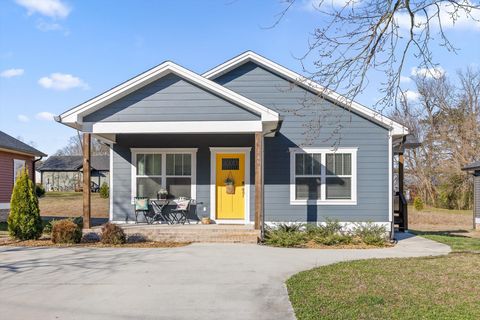 Photo of 1492 SW Parker Avenue, Cleveland, TN 37311 (MLS # 1526909)