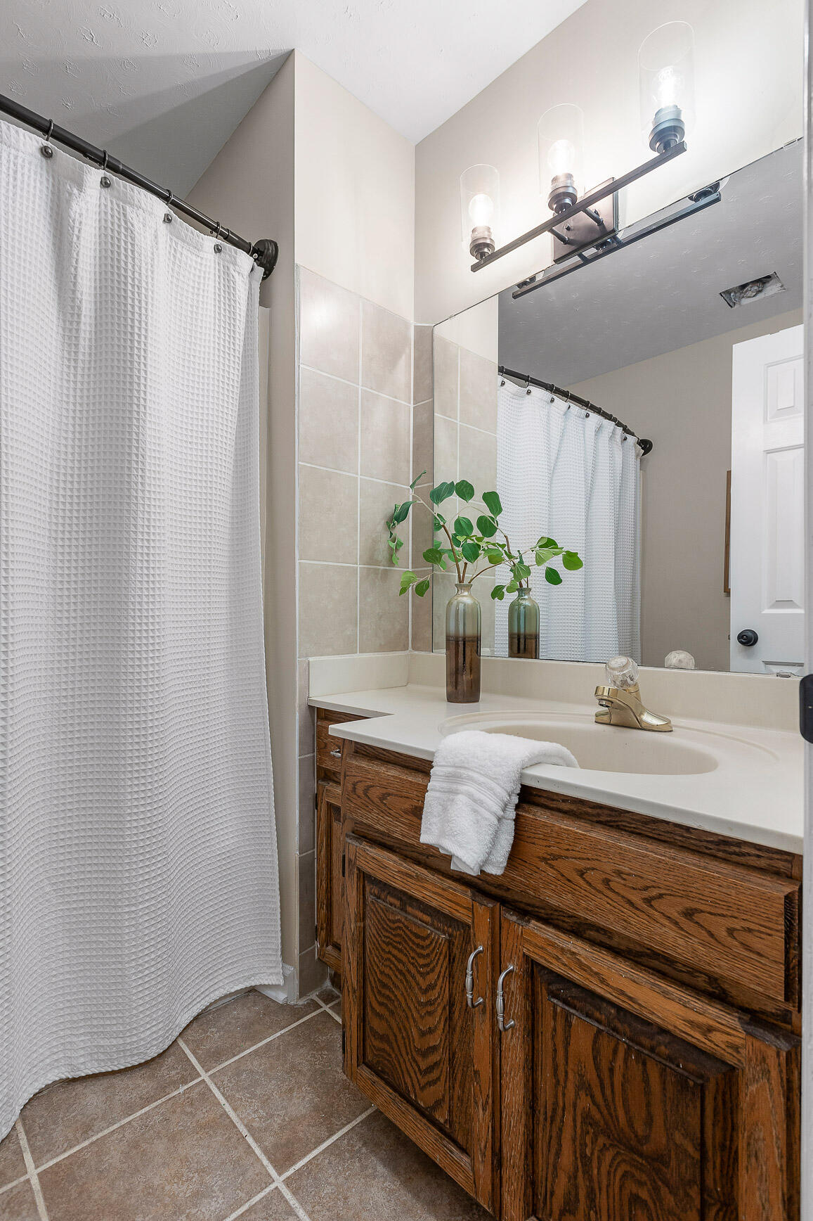 8718 Forest Pond Drive, Harrison, Tennessee image 20
