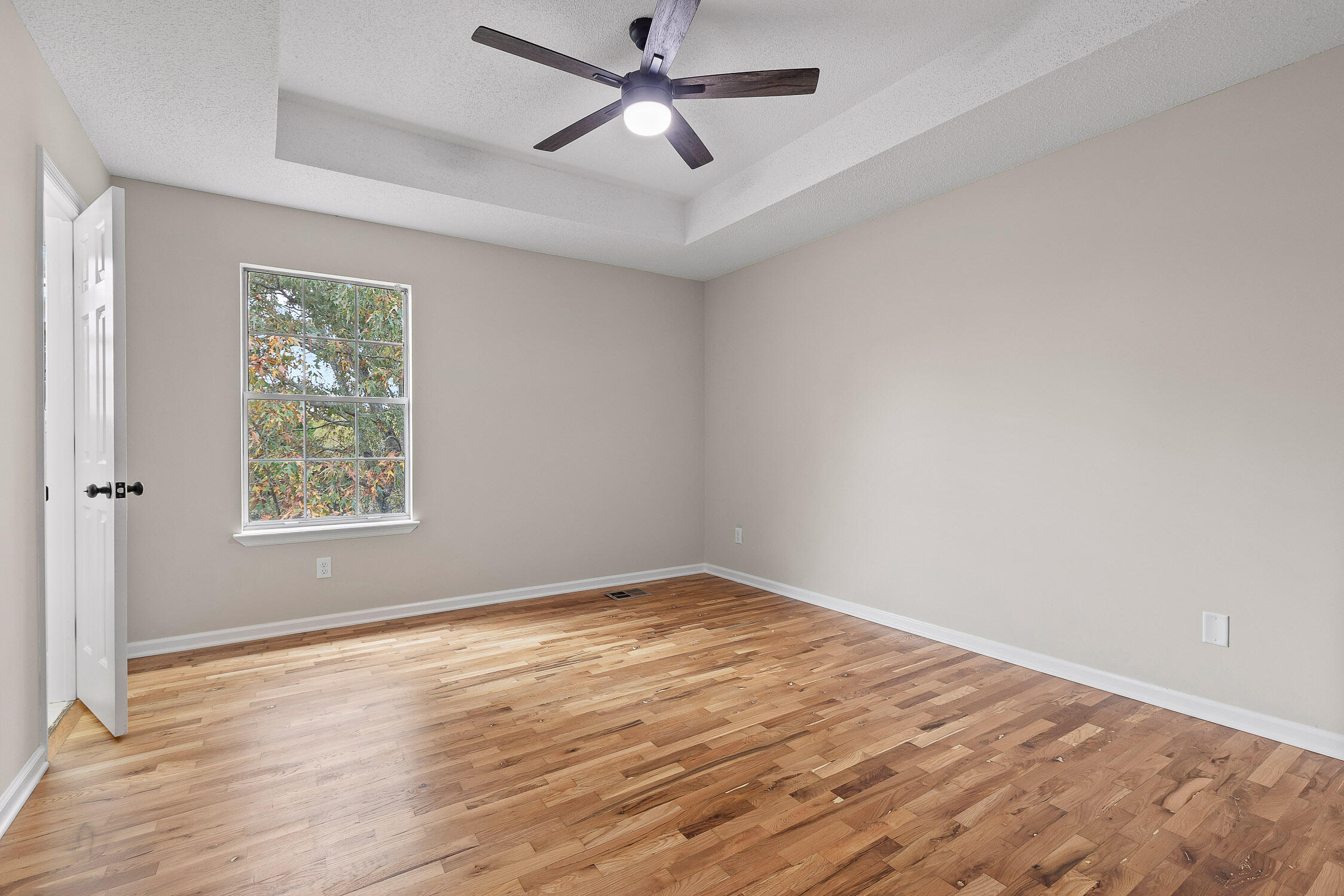 8718 Forest Pond Drive, Harrison, Tennessee image 21