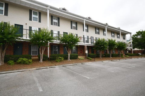 Condo For Rent - 900 Mountain Creek Road<br/> Chattanooga, TN 37405