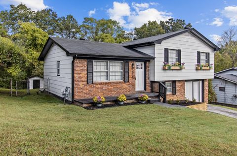 Photo of 3015 Towerway Drive, Chattanooga, TN 37406 (MLS # 1525944)