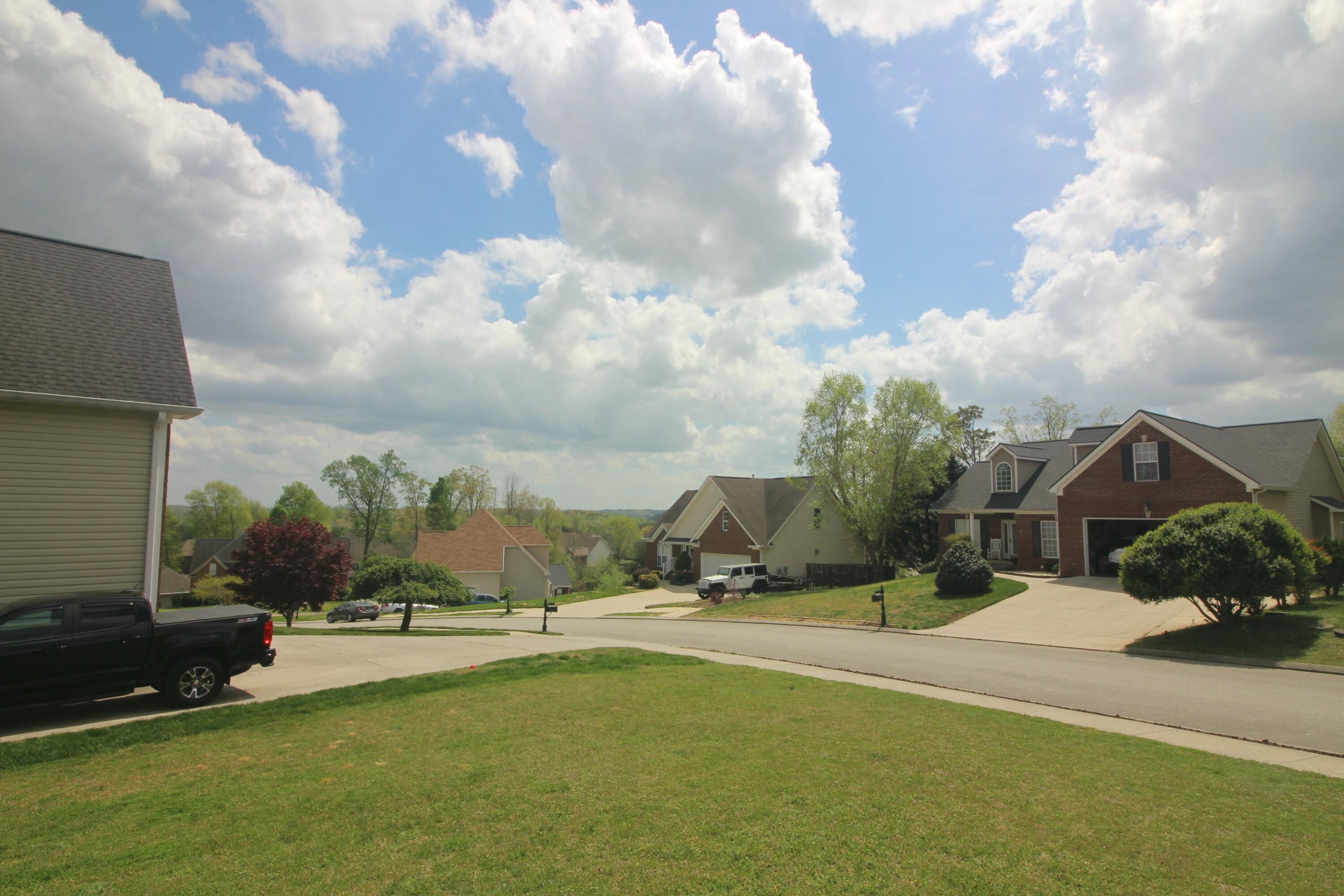 5553 Jonquil Lane, Ooltewah, Tennessee image 3
